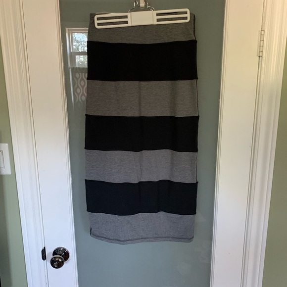 🌸Host  Pick🌸 Lululemon Yoga Over Skirt - Picture 4 of 7